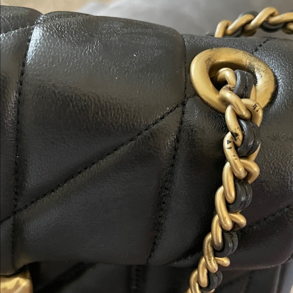 Coach  Quilted Crossbody/Shoulder Bag with Gold Chain Small but Mighty Tabby 20 - Picture 10 of 11